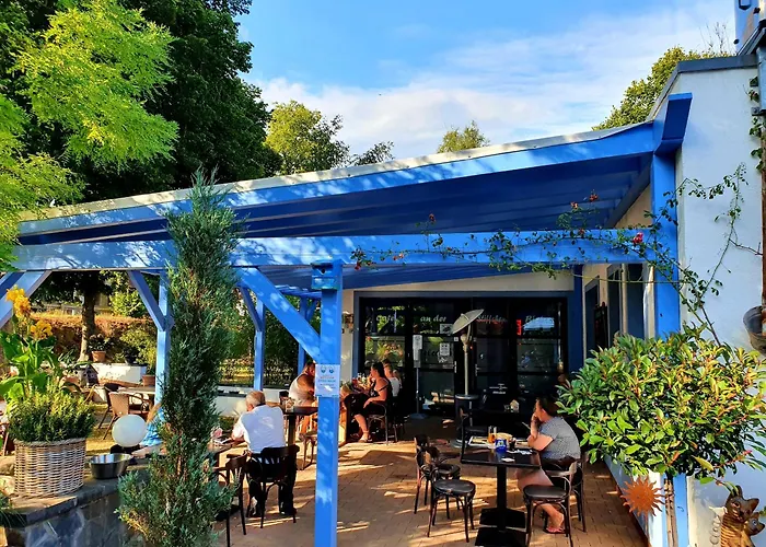 Vallee De L'our Lüks kamp alanı *